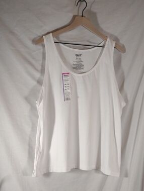 NWT Women's White Scoop Neck Tank Top - Size 2XL